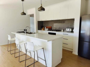 Sullivan 11, Nagambie